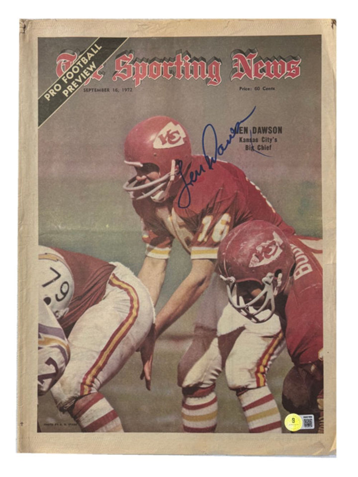Len Dawson Kansas City Chiefs Signed 1972 Sporting News Newspaper BAS