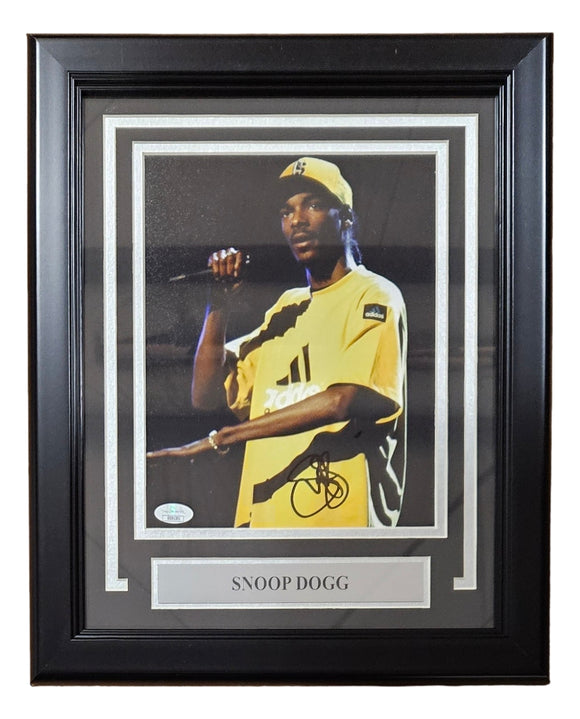 Snoop Dogg Signed Framed 8x10 Photo JSA GG81301 Sports Integrity