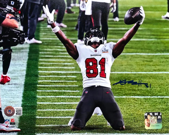 Antonio Brown Signed Buccaneers 8x10 Super Bowl LV Photo BAS Sports Integrity