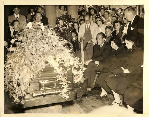 Babe Ruth 7x9 Funeral Original Wire Stamped Photo - Sports Integrity