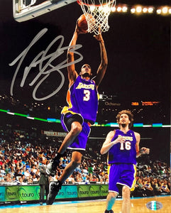 Trevor Ariza Signed 8x10 Los Angeles Lakers Dunk Photo SI