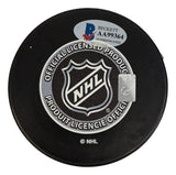 Bobby Hull Signed Chicago Blackhawks Logo Puck HOF 1983 BAS