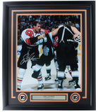 Eric Lindros Signed Framed Flyers 16x20 Fight Photo JSA ITP