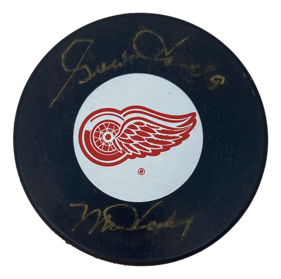 Gordie Howe Signed Detroit Red Wings Logo Puck Mr. Hockey Inscribed BAS