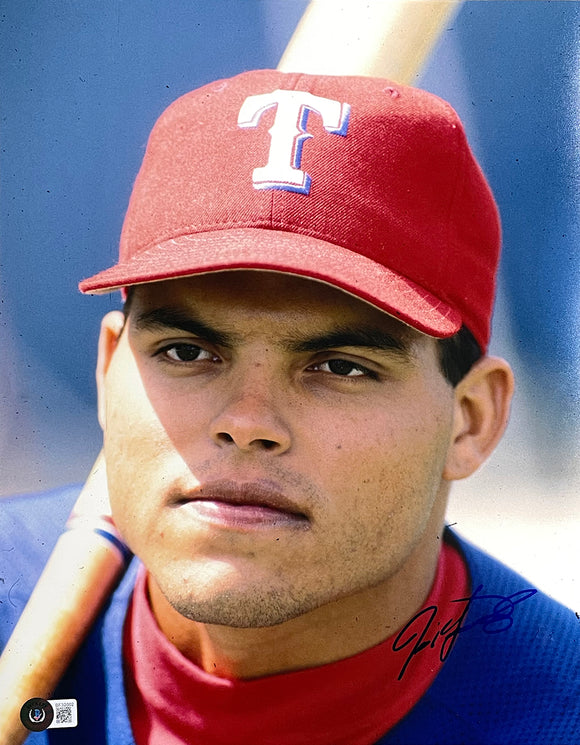 Ivan Rodriguez Signed Texas Rangers 11x14 Photo BAS Sports Integrity