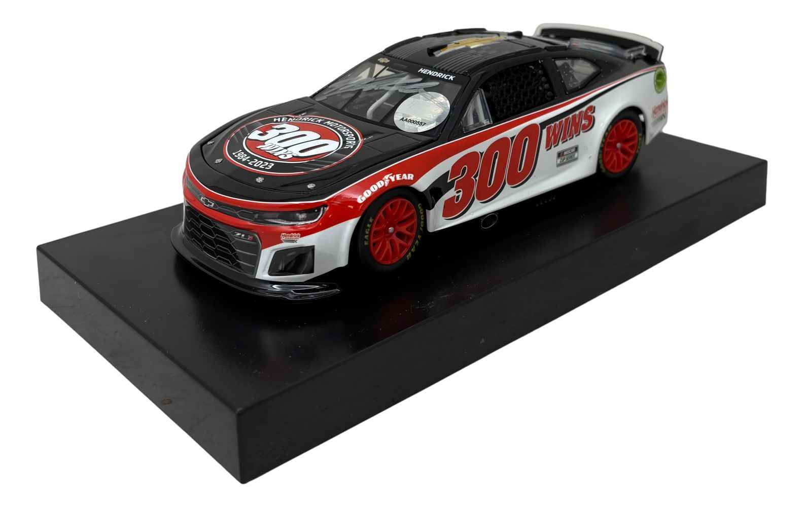 Jeff Gordon Signed 1:24 NASCAR 300 Cup Series Wins Die-Cast Car