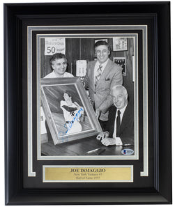Joe DiMaggio Signed Framed New York Yankees 8x10 Photo BAS A91745