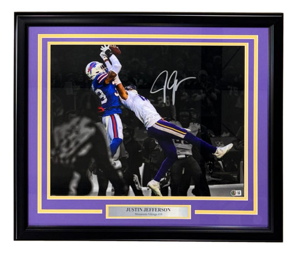 Justin Jefferson Signed Framed 16x20 Minnesota Vikings vs Bills Photo BAS