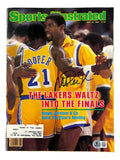Magic Johnson Lakers Signed Sports Illustrated Magazine May 24 1982 BAS