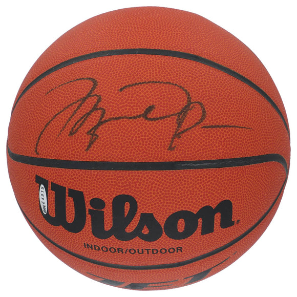 Michael Jordan Chicago Bulls Signed Wilson Jet NBA Basketball UDA BAE64915