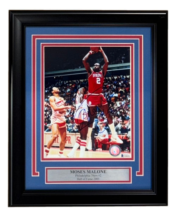Moses Malone Signed Framed 8x10 Philadelphia 76ers Photo BAS