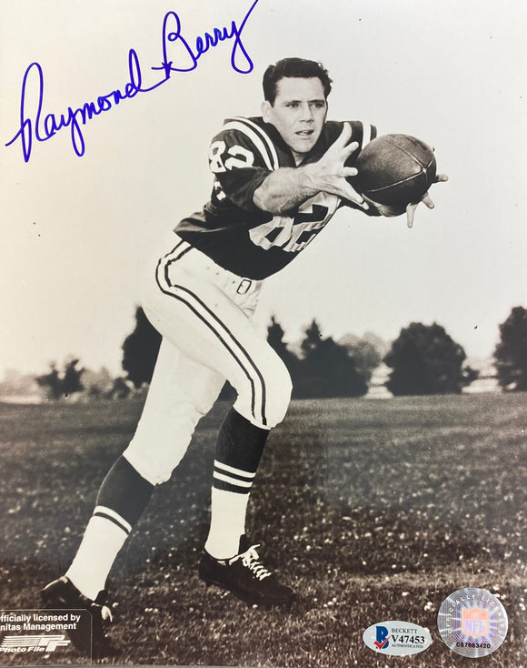 Raymond Berry Signed 8x10 Baltimore Colts Photo BAS Sports Integrity