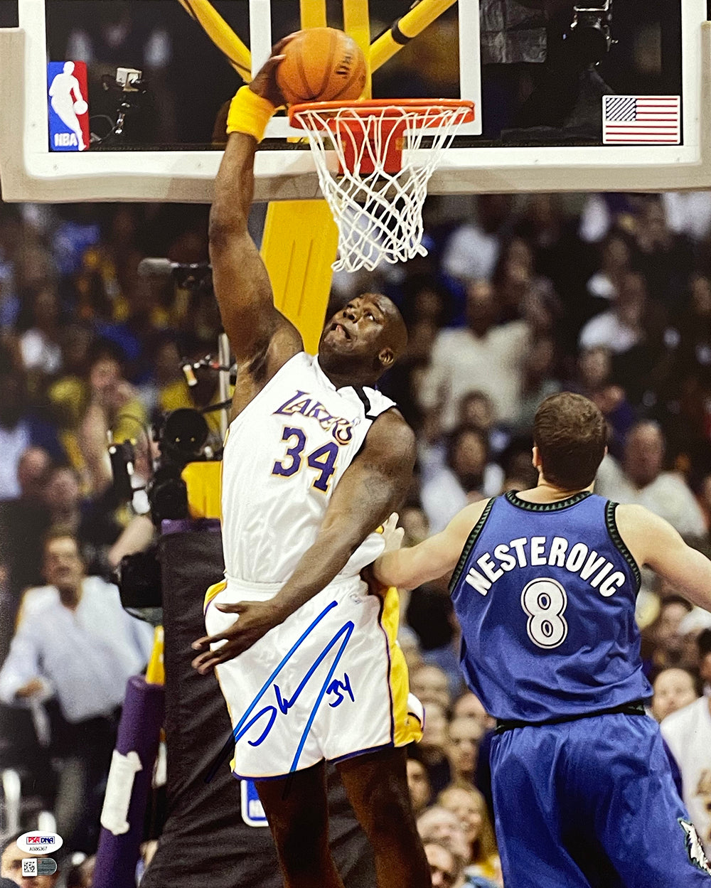 Shaquille O'Neal Los Angeles Lakers Slam Dunk in Yellow