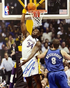 Shaquille O'Neal Signed 16x20 Los Angeles Lakers Dunk Photo PSA/DNA Hologram