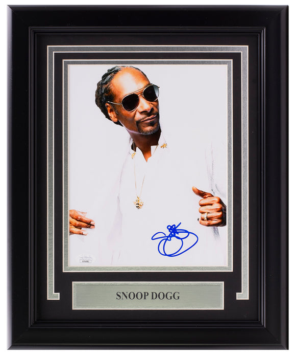 Snoop Dogg Signed Framed 8x10 Photo JSA AF44981