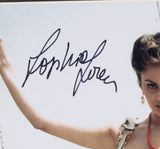 Sophia Loren Signed Framed 8x10 Photo BAS BG96541