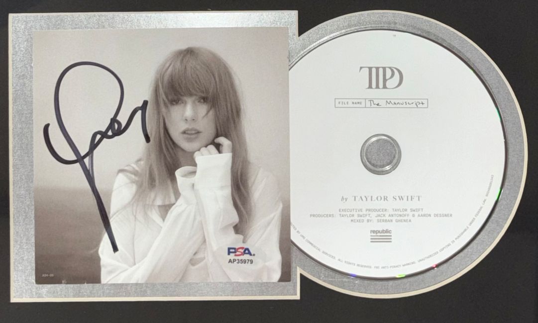 Taylor Swift Signed Framed Insert w/ 8x10 Concert Stadium Photo