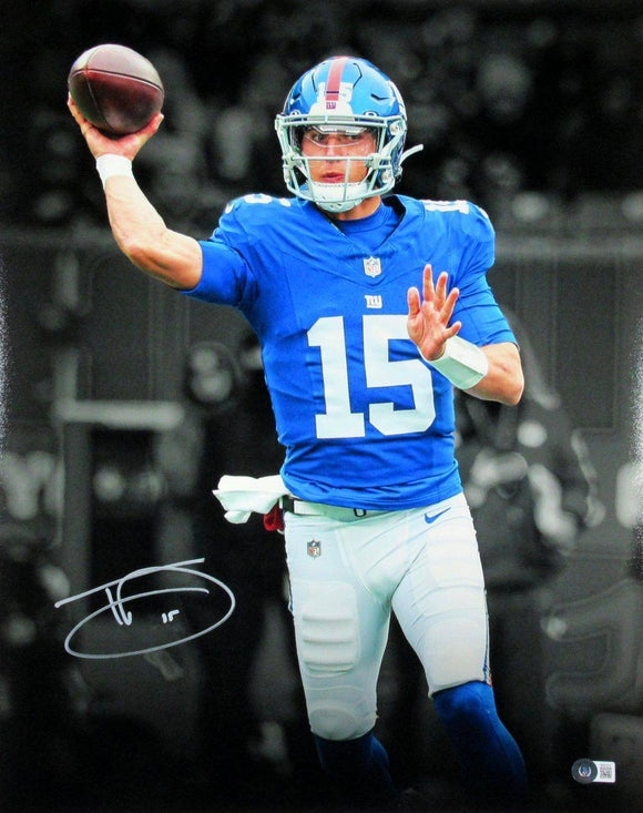 Tommy Devito Signed 8x10 New York Giants Passing Photo BAS ITP