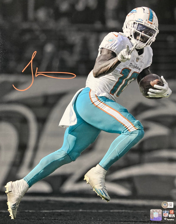 Tyreek Hill Signed 16x20 Miami Dolphins Photo BAS